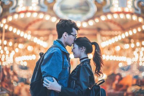 13 Señales de que tienes una relación estable - No se comparan con otras parejas ni relaciones anteriores