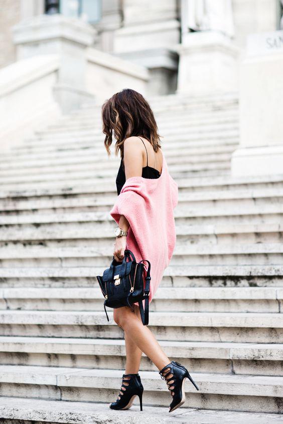 Ideas súper divertidas para armar un outfit rosa con negro
