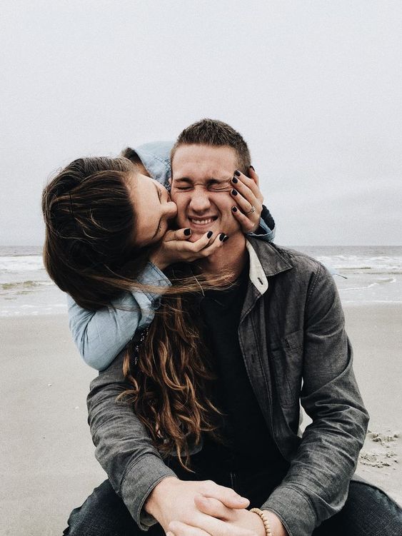 Fotos Tumblr que te encantará hacer con tu novio - Un día casual en la playa