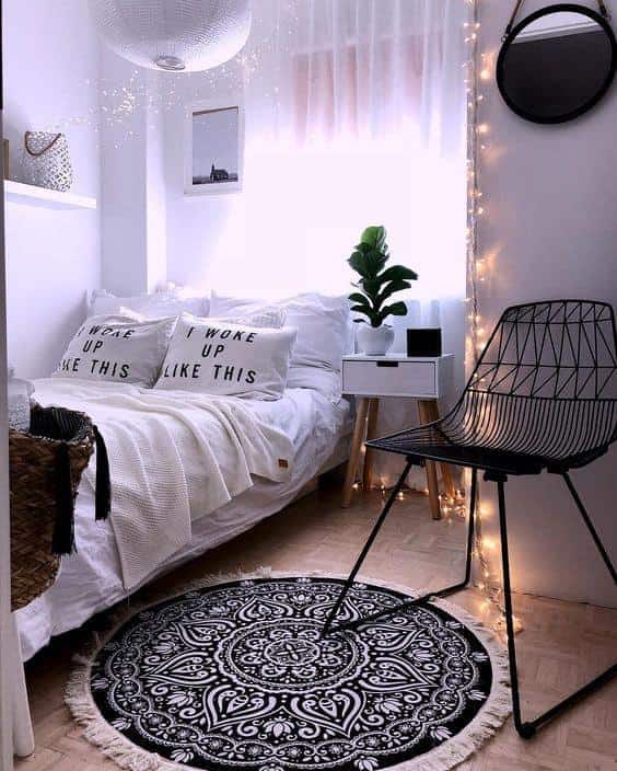 Ideas para decorar una habitación blanca - Colores sólidos