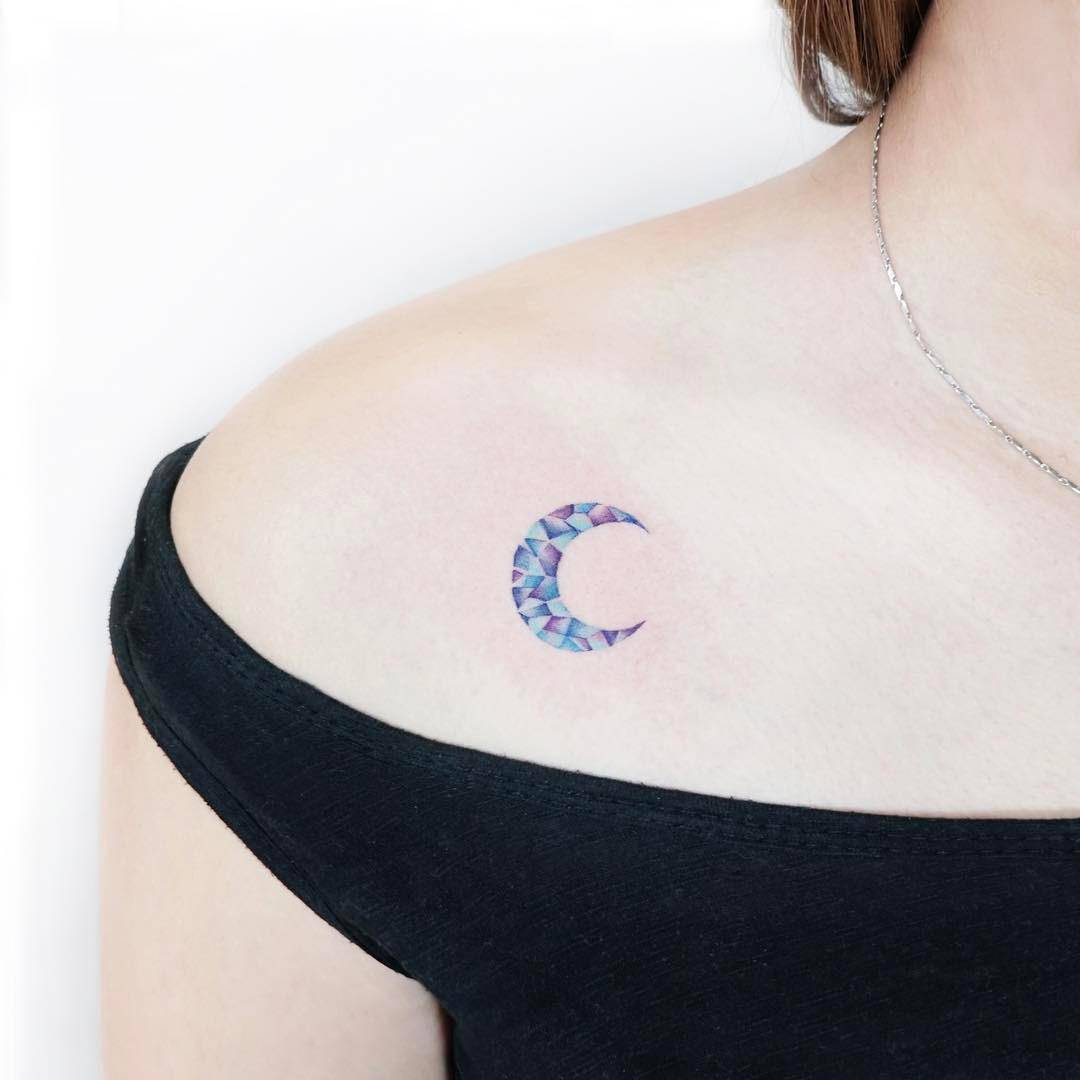 Tatuajes de Luna que te encantarán - Colores y detalles