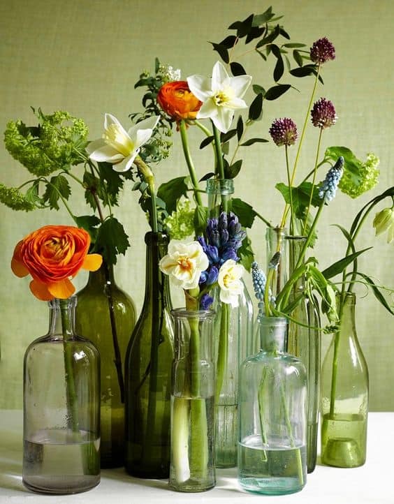 Ideas para decorar tu cuarto de forma fácil, linda y barata - Botellas de vino