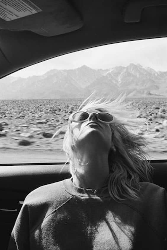 Selfies en blanco y negro para un Instagram retro - Road trip