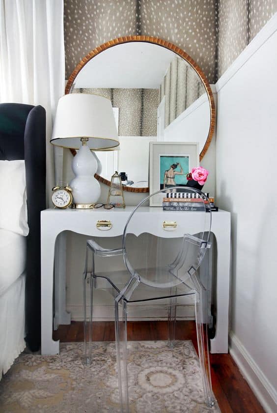 Ideas para decorar cuartos pequeños - Una silla fantasma