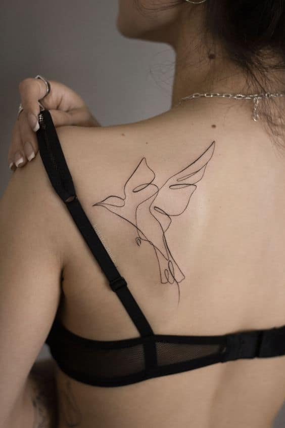 Tatuajes para mujeres en la espalda y su significado - Pájaros