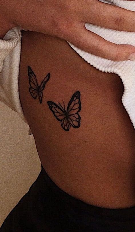 Ideas de tatuajes en las costillas - Mariposas