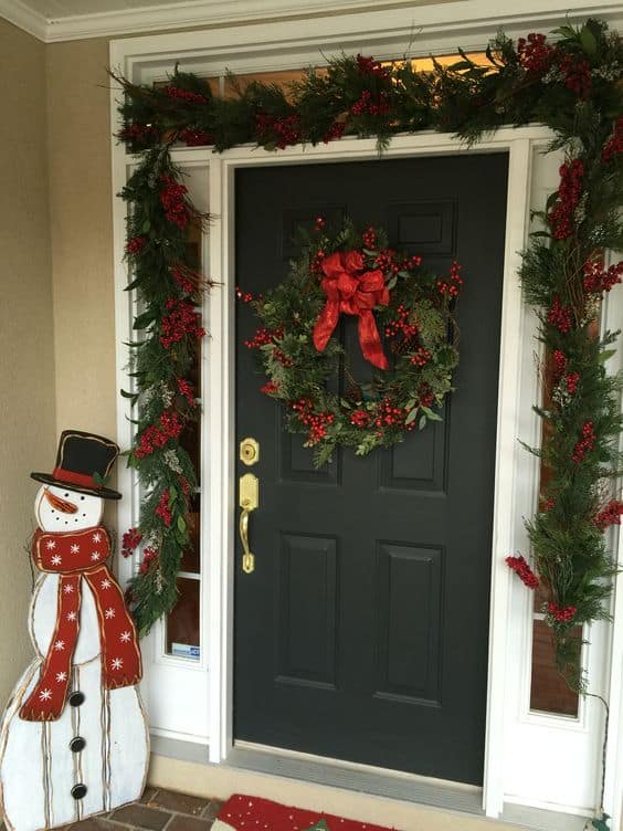 Puertas decoradas de navidad - Empareja con el tema de tu casa