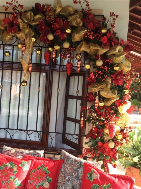 Cómo decorar ventanas en navidad con malla