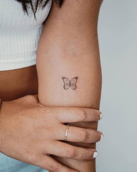 Tatuajes de mariposas pequeñas - Varias de ellas