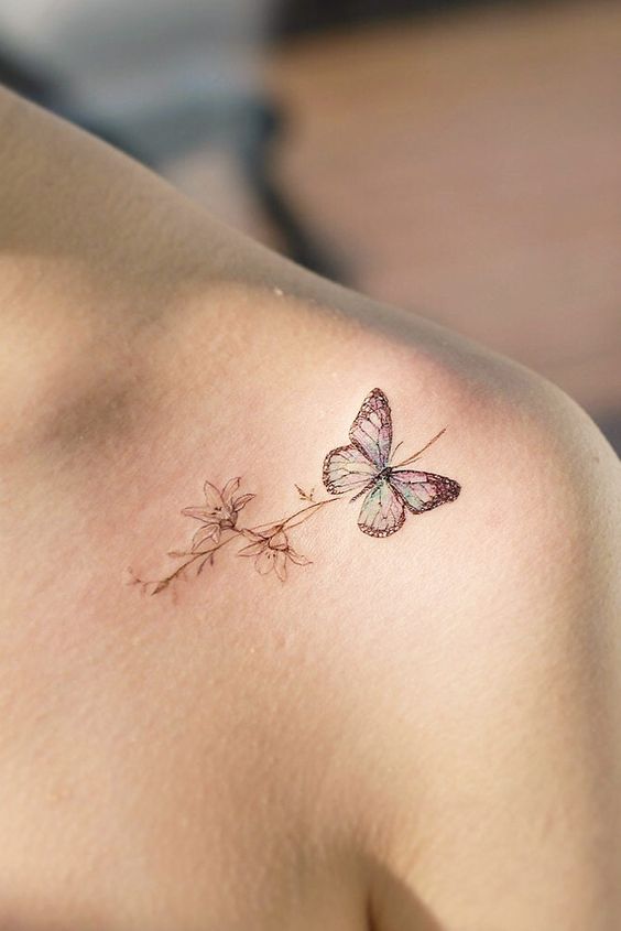Tatuajes de mariposas pequeñas - Blanco y negro