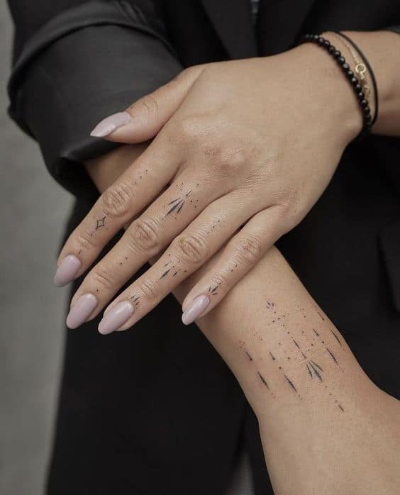 Tatuajes en la mano para mujer - Con mucho significado