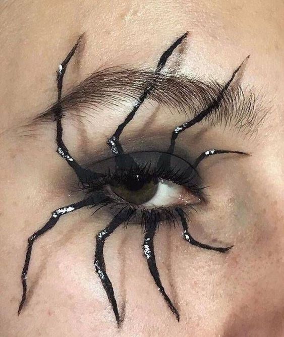 Maquillajes para ojos de Halloween - Payasita malvada