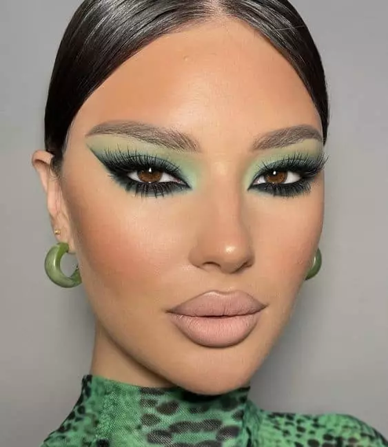 Maquillaje en tonos verdes - Combina