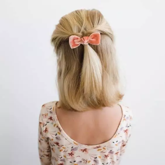 Peinados para niñas cabello corto - Con moñitos