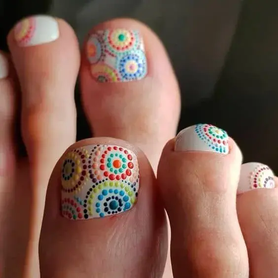 Diseños de uñas para pies juveniles - Ponle brillo