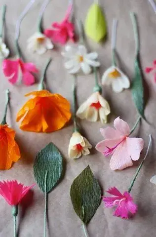 Flores de papel crepé sencillas - Tamaños