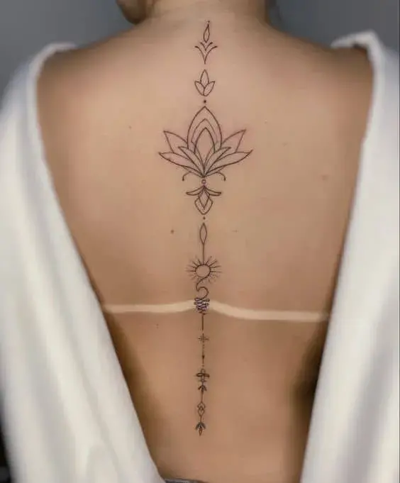 Tatuajes en la espalda para mujer - Mandalas