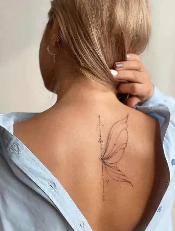 Tatuajes para mujeres en la espalda y su significado - Algo personal