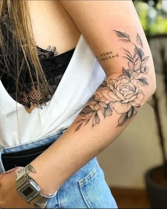 Tatuajes de flores para mujer - Estilos diferentes