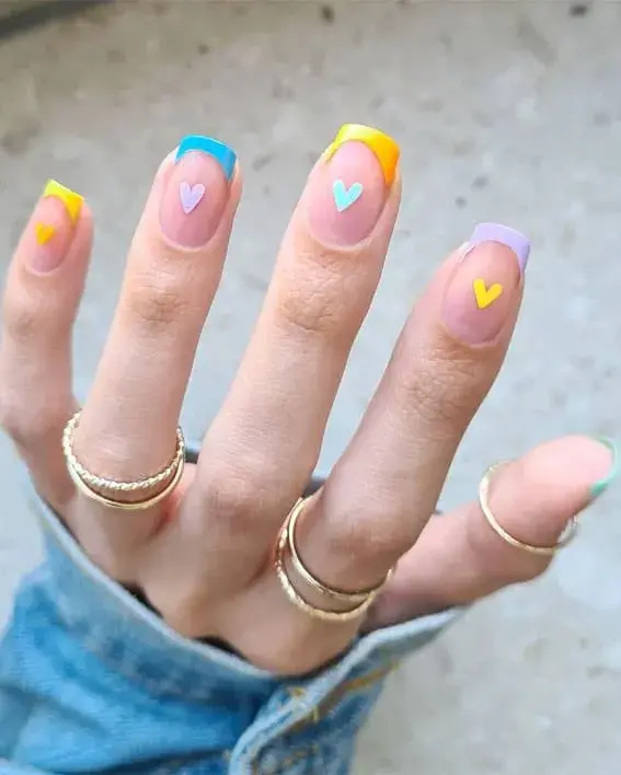 Diseños de uñas acrilicas aesthetic - De colores