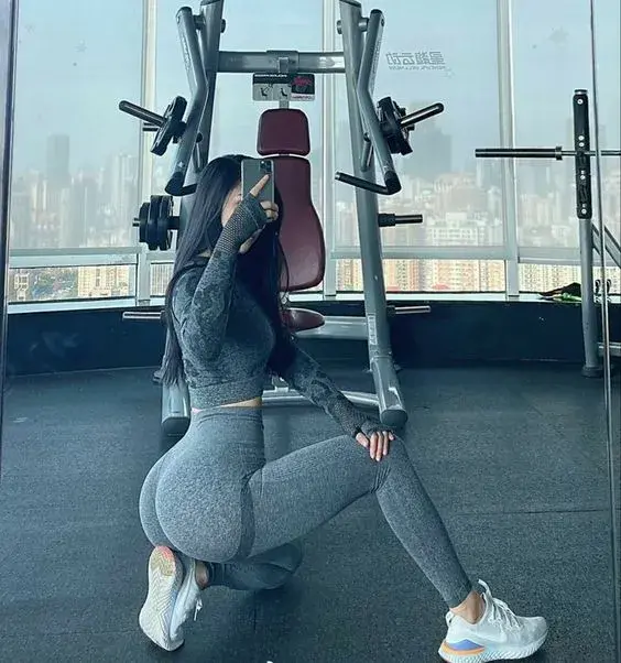 Poses Para Fotos En El Gym Mujeres